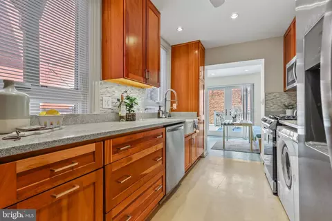 202 E Montgomery St, Baltimore, MD 21230 photo 17