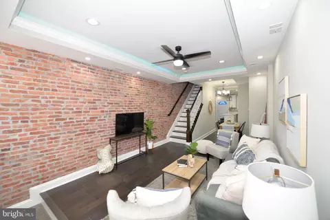 203 N Ellwood Ave, Baltimore, MD 21224