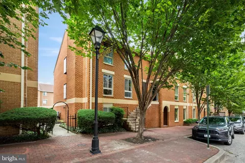 124 West Barre Street #R 38, Baltimore, MD 21201