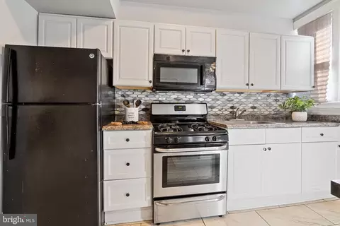 2725 Baker St, Baltimore, MD 21216 photo 9