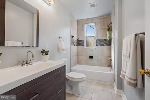 2725 Baker St, Baltimore, MD 21216 photo 16