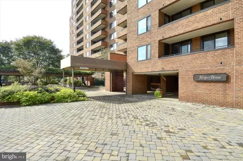 111 Hamlet Hill Rd #804, Baltimore, MD 21210