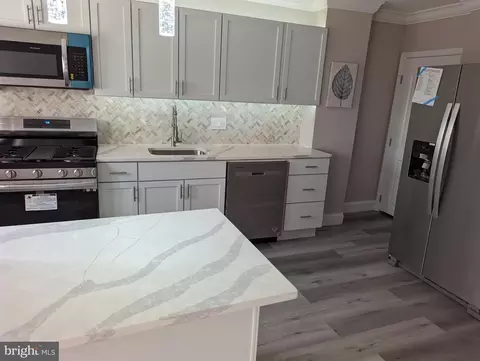2011 E Belvedere Ave, Baltimore, MD 21239 photo 7