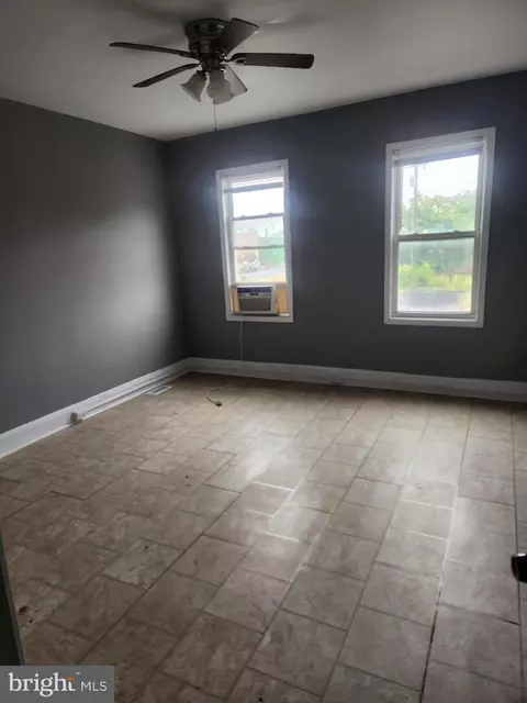 2434 E Preston St, Baltimore, MD 21213 photo 2