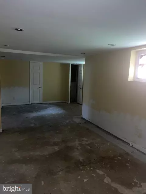 3009 Wayne, Baltimore, MD 21207 photo 7