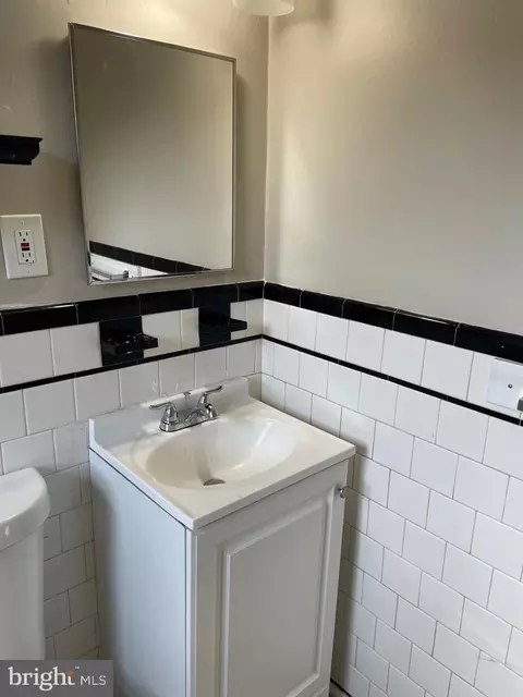 6101 Macbeth Dr, Baltimore, MD 21239 photo 30