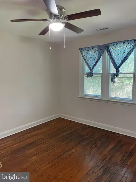 6101 Macbeth Dr, Baltimore, MD 21239 photo 12