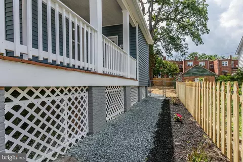 601 E 38th St, Baltimore, MD 21218 photo 37