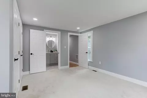 601 E 38th St, Baltimore, MD 21218 photo 28
