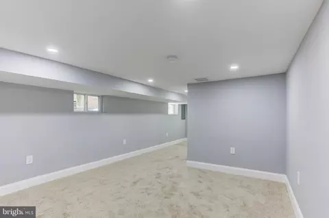 601 E 38th St, Baltimore, MD 21218 photo 34