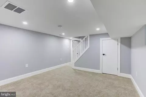 601 E 38th St, Baltimore, MD 21218 photo 35