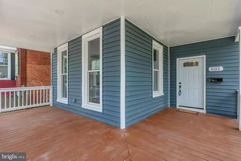 601 E 38th St, Baltimore, MD 21218 photo 7