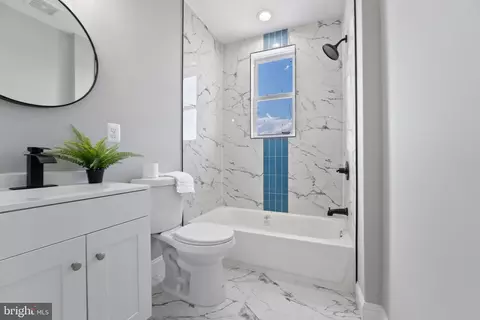 655 Dumbarton Ave, Baltimore, MD 21218 photo 22