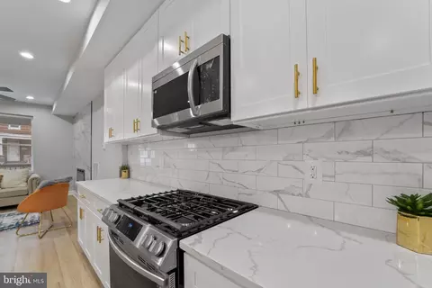 655 Dumbarton Ave, Baltimore, MD 21218 photo 6