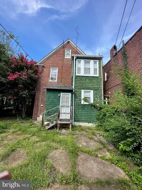 3221 Shannon Dr, Baltimore, MD 21213 photo 5