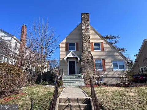 3505 Dennlyn Rd, Baltimore, MD 21215 photo 2