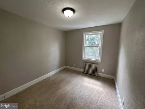 4047 Cedardale Rd, Baltimore, MD 21215 photo 10