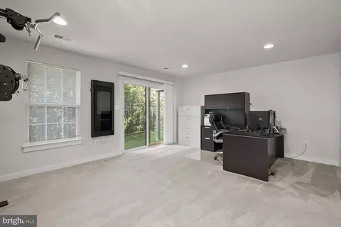 4200 Skyview, Baltimore, MD 21211 photo 6