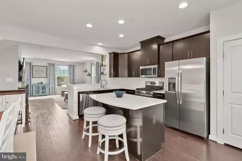 4200 Skyview, Baltimore, MD 21211 photo 18