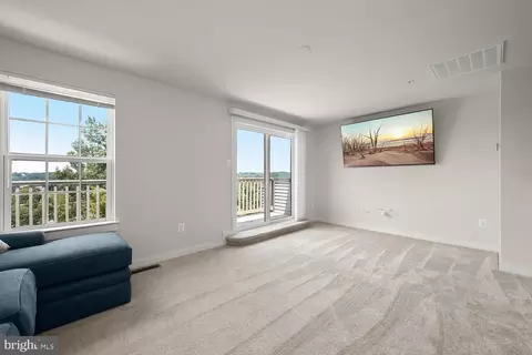 4200 Skyview, Baltimore, MD 21211 photo 36