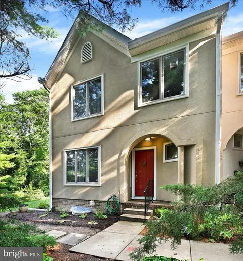 601 Stoney Spring Dr, Baltimore, MD 21210