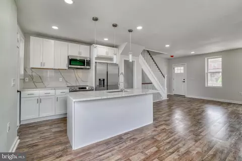 3200 Ravenwood Ave, Baltimore, MD 21213