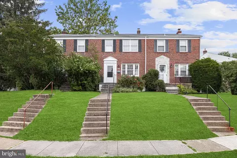 5502 S Medwick Garth, Catonsville, MD 21228
