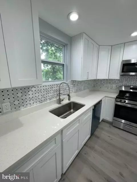 4702 Catalpha Rd, Baltimore, MD 21214 photo 11
