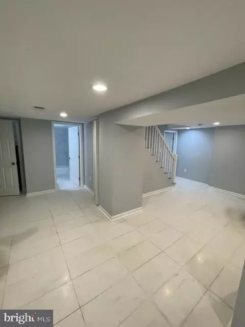 4702 Catalpha Rd, Baltimore, MD 21214 photo 33