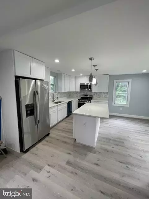 4702 Catalpha Rd, Baltimore, MD 21214 photo 5