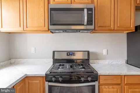 820 E Jeffrey St, Brooklyn, MD 21225 photo 9