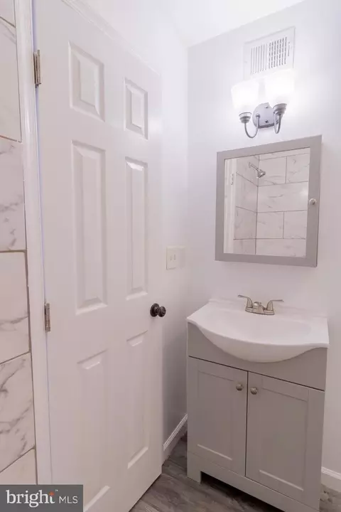 820 E Jeffrey St, Brooklyn, MD 21225 photo 17