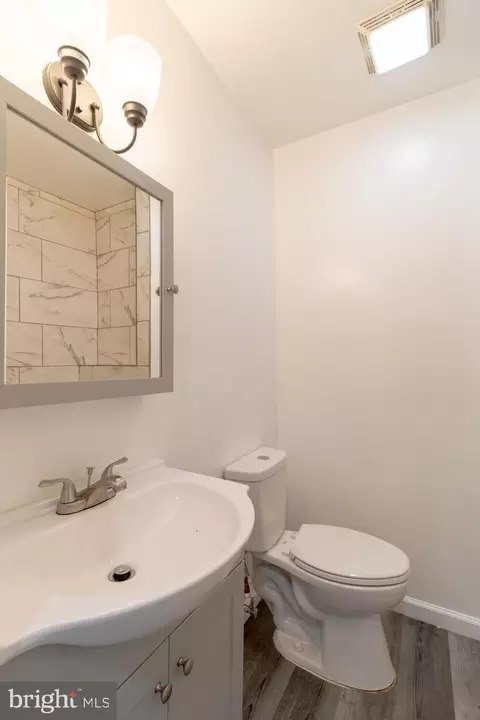 820 E Jeffrey St, Brooklyn, MD 21225 photo 11