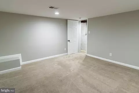 820 E Jeffrey St, Brooklyn, MD 21225 photo 19