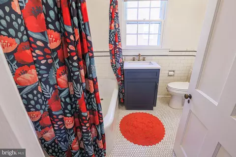 330 Tunbridge Rd, Baltimore, MD 21212 photo 33