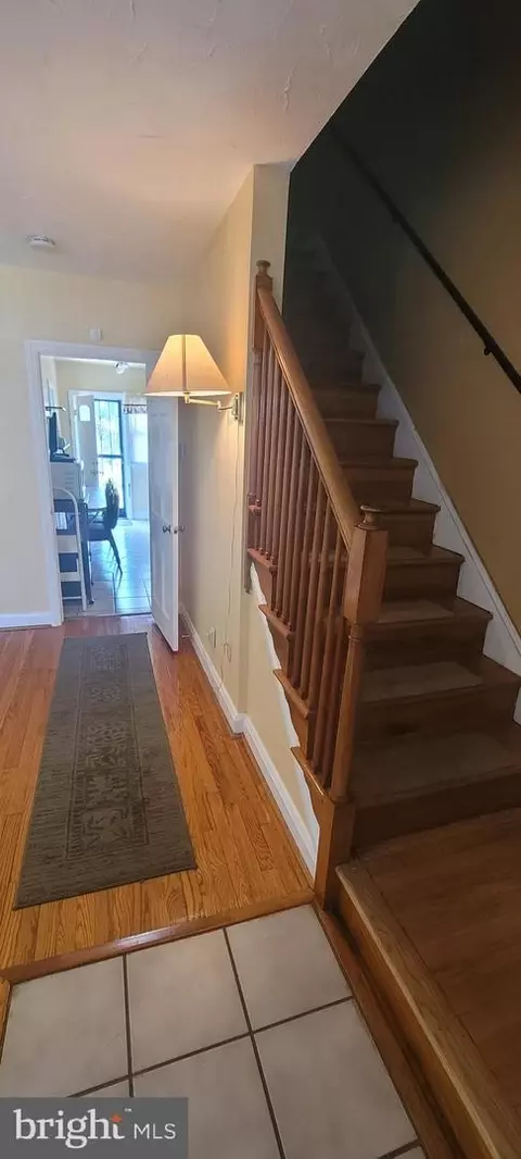 4605 Coleherne Rd, Baltimore, MD 21229 photo 4