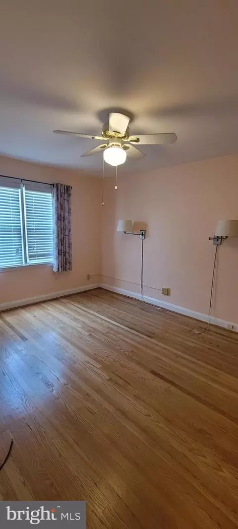 4605 Coleherne Rd, Baltimore, MD 21229 photo 18