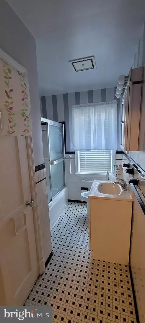 4605 Coleherne Rd, Baltimore, MD 21229 photo 23