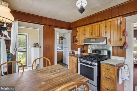 5219 Catalpha Rd, Baltimore, MD 21214 photo 10