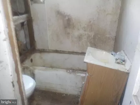 41 Talbott St, Brooklyn, MD 21225 photo 31