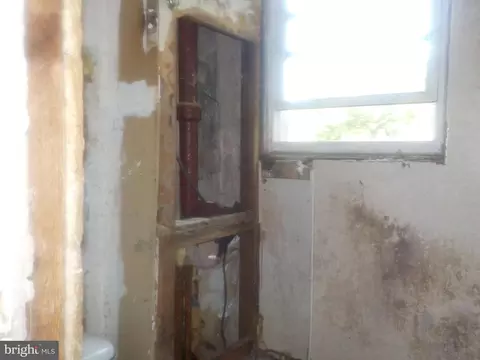 41 Talbott St, Brooklyn, MD 21225 photo 32