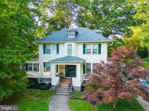 2705 Queen Anne Rd, Baltimore, MD 21216