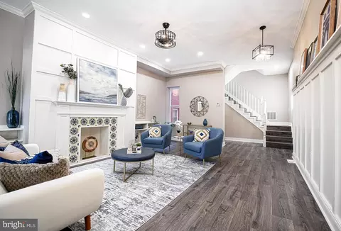 1733 Hollins St, Baltimore, MD 21223