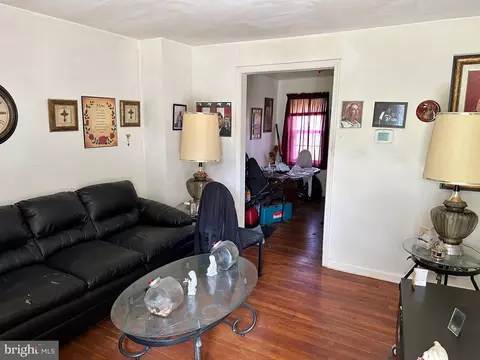 1076 Cameron Rd, Baltimore, MD 21212 photo 3