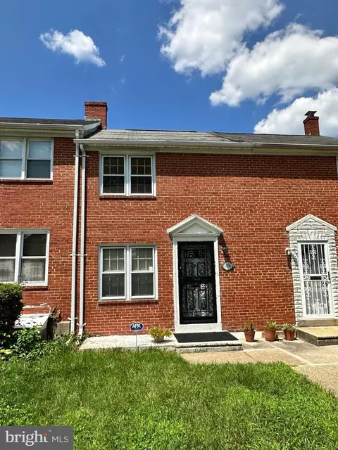 1076 Cameron Rd, Baltimore, MD 21212 photo 2
