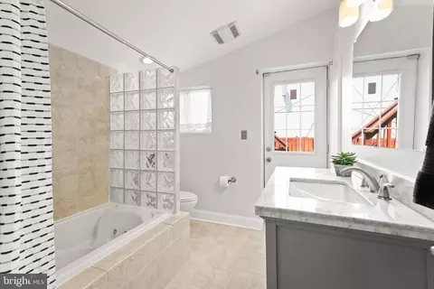 2336 Fleet St, Baltimore, MD 21224 photo 20