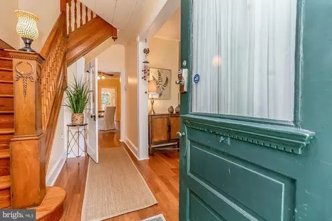 6211 Ridgeview Ave, Baltimore, MD 21206