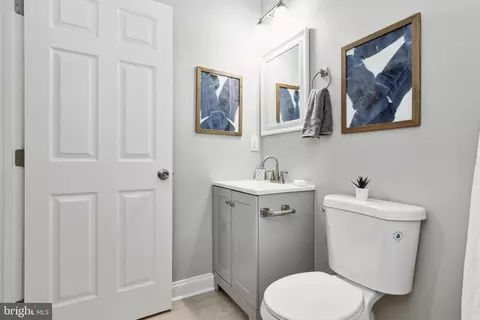 2044 E Preston St, Baltimore, MD 21213 photo 18