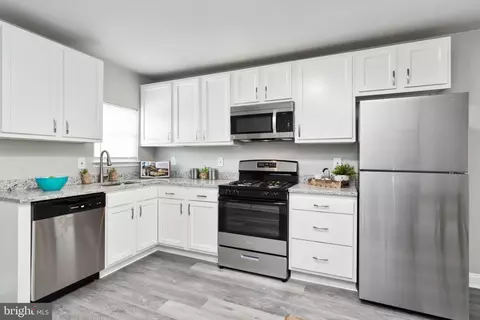 2044 E Preston St, Baltimore, MD 21213 photo 10