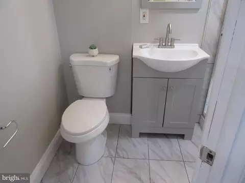 2808 Baker St, Baltimore, MD 21216 photo 38